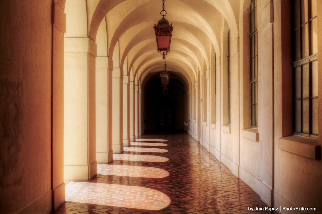 Lightless-Tunnel photoexile — Architecture series, photograph by Jaia Papitz