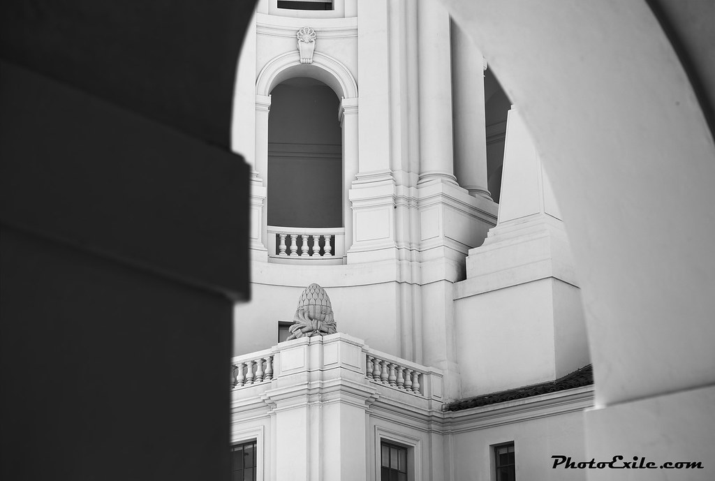 Building-arc — Architecture series, photograph by Jaia Papitz