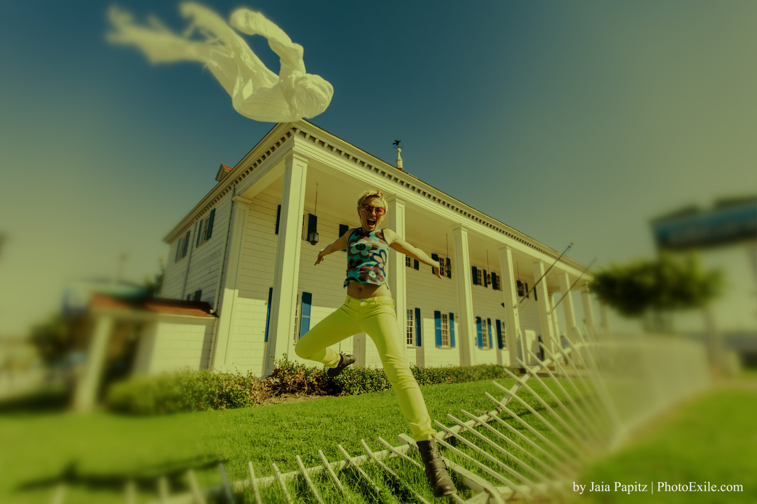 Fenceless — Impromptu series, photograph by Jaia Papitz